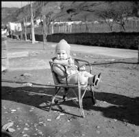 [Persone lungo il fiume Bidente, 1949