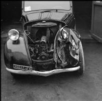 [Automobile incidentata ; Bambini ; Ritratto di giovane donna : 15 dicembre 1949