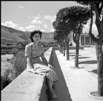 [Bambini in un giardino : 17-20 luglio 1949