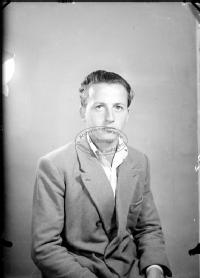 [Ritratti, aprile 1949