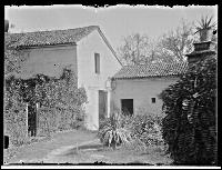 [Russi <Ravenna>, giardino di casa Farini