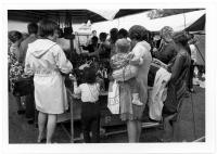 Aspetti della passeggiata con negozi ecc., mercato del pesce, festa folkloristica, L'altro mondo