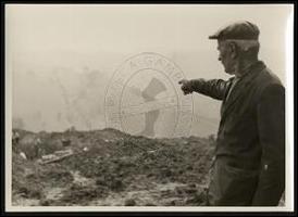 [Scavi archeologici : Verucchio, località Doccio, podere Moroni : 11 settembre 1969]